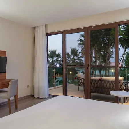 Nirvana Mediterranean Excellence 5*